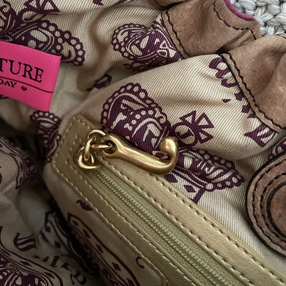 Authentic Juicy Couture | Y2K Vintage handbag with pom pom and scarf - Picture 8 of 10